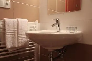 Sporthotel Hostivice Hotel 3*