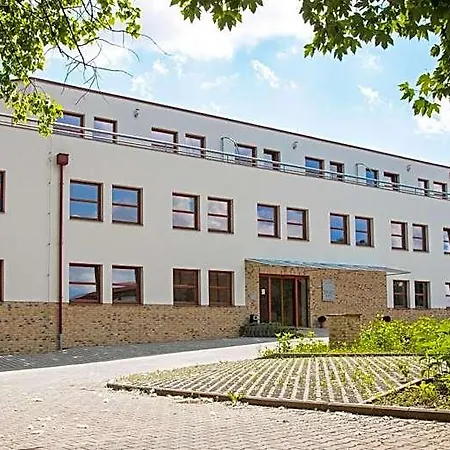 Sporthotel Hostivice 3*