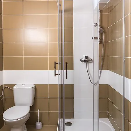 스포츠호텔 3* 호스트비체