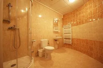 Sporthotel Hostivice فندق هوستيفايس