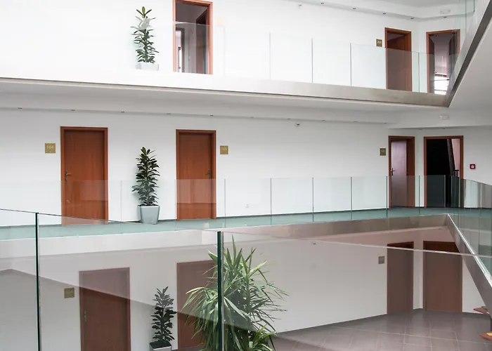 Sporthotel Hostivice 3*