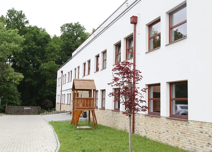 Sporthotel Hostivice فندق