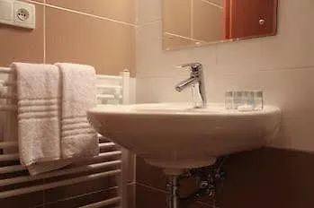 Sporthotel Hostivice 3*